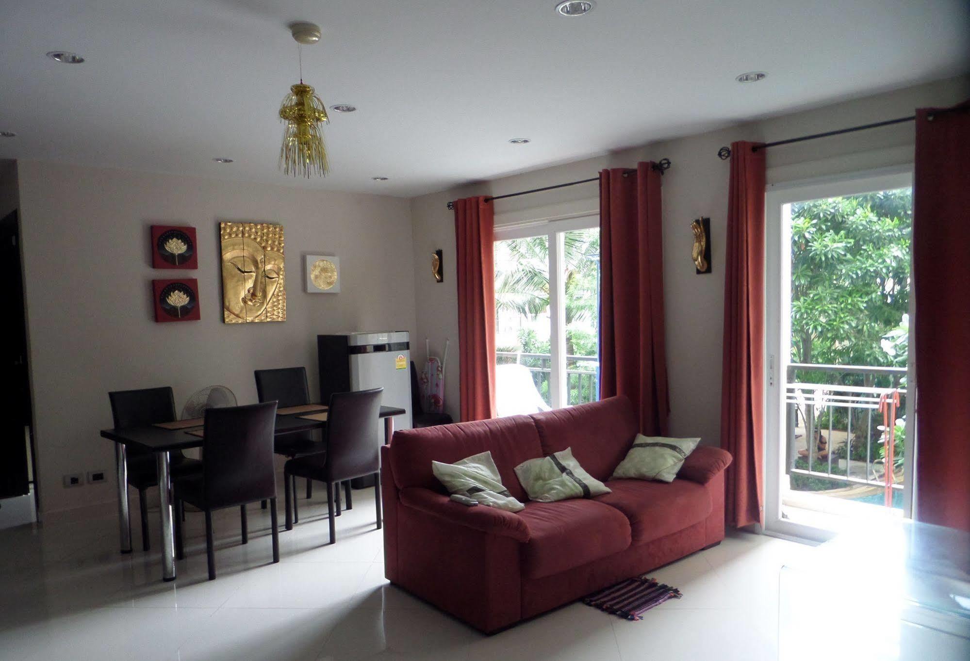 Park Lane Resort By West Joint Venture Bãi biển Jomtien Ngoại thất bức ảnh