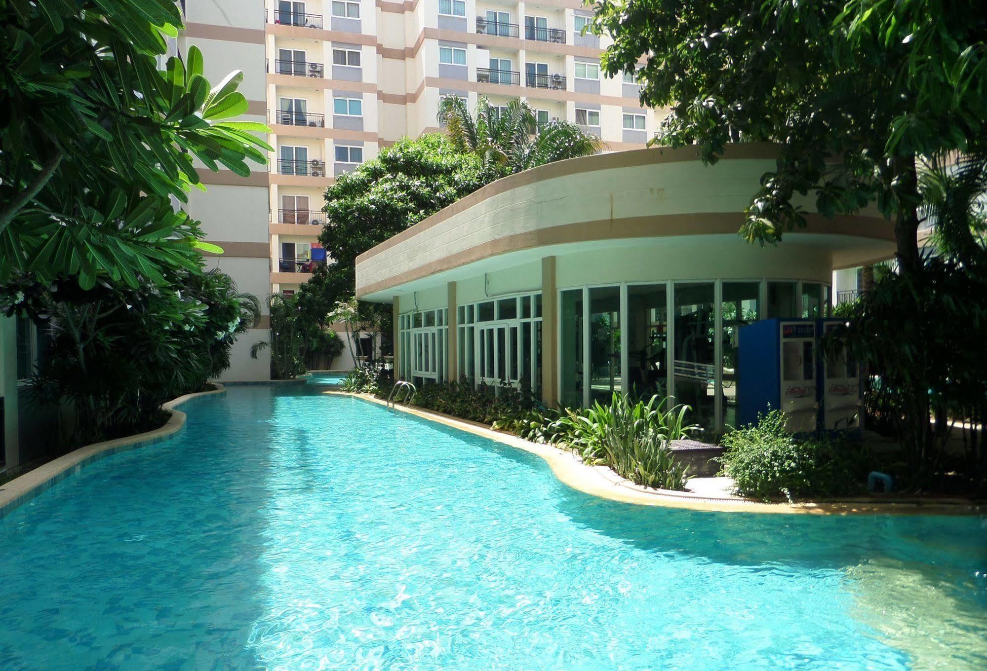 Park Lane Resort By West Joint Venture Bãi biển Jomtien Ngoại thất bức ảnh