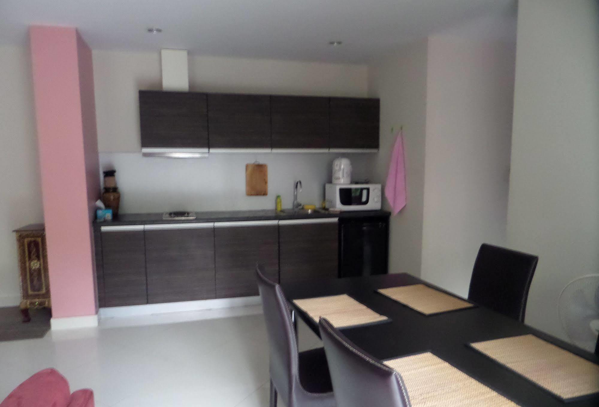 Park Lane Resort By West Joint Venture Bãi biển Jomtien Ngoại thất bức ảnh